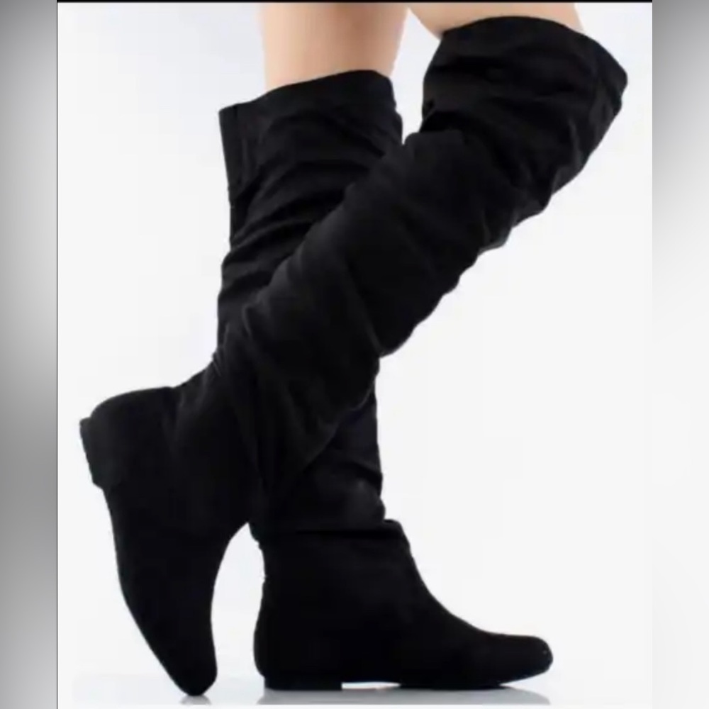 NWT Women’s Nature Breeze OTK BLACK BOOTS 8